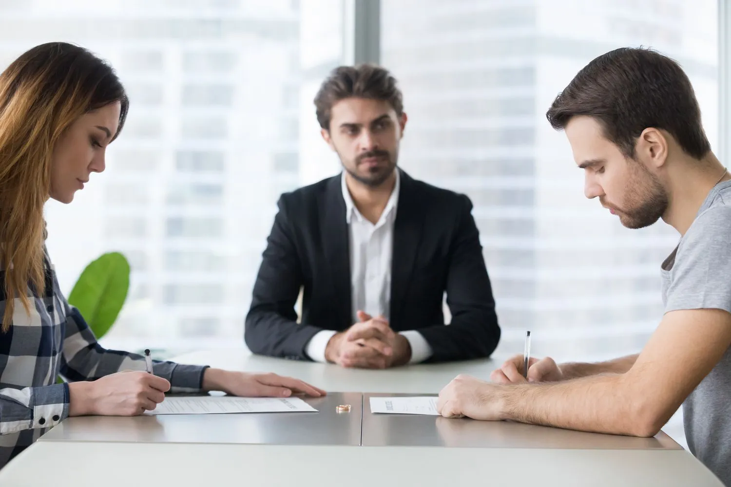 How EH Mediation Guides Couples Toward Fair and Balanced Outcomes Sidmouth