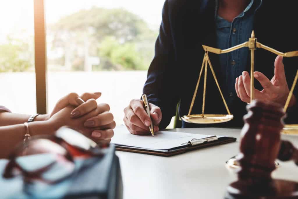Court Applications vs. Mediation: A Less Stressful Path with EH Mediation Sidmouth